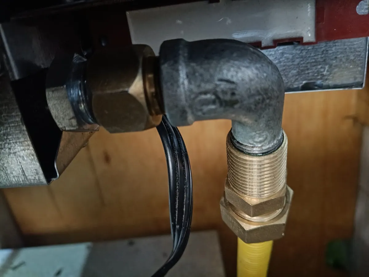 Instalación de Estufa Empotrable - trabajo 3